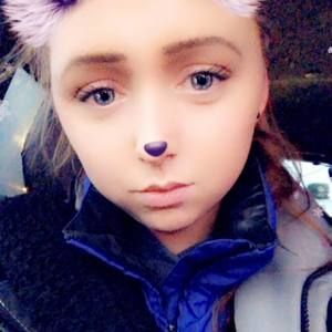 Meet your Posher, Alyssa